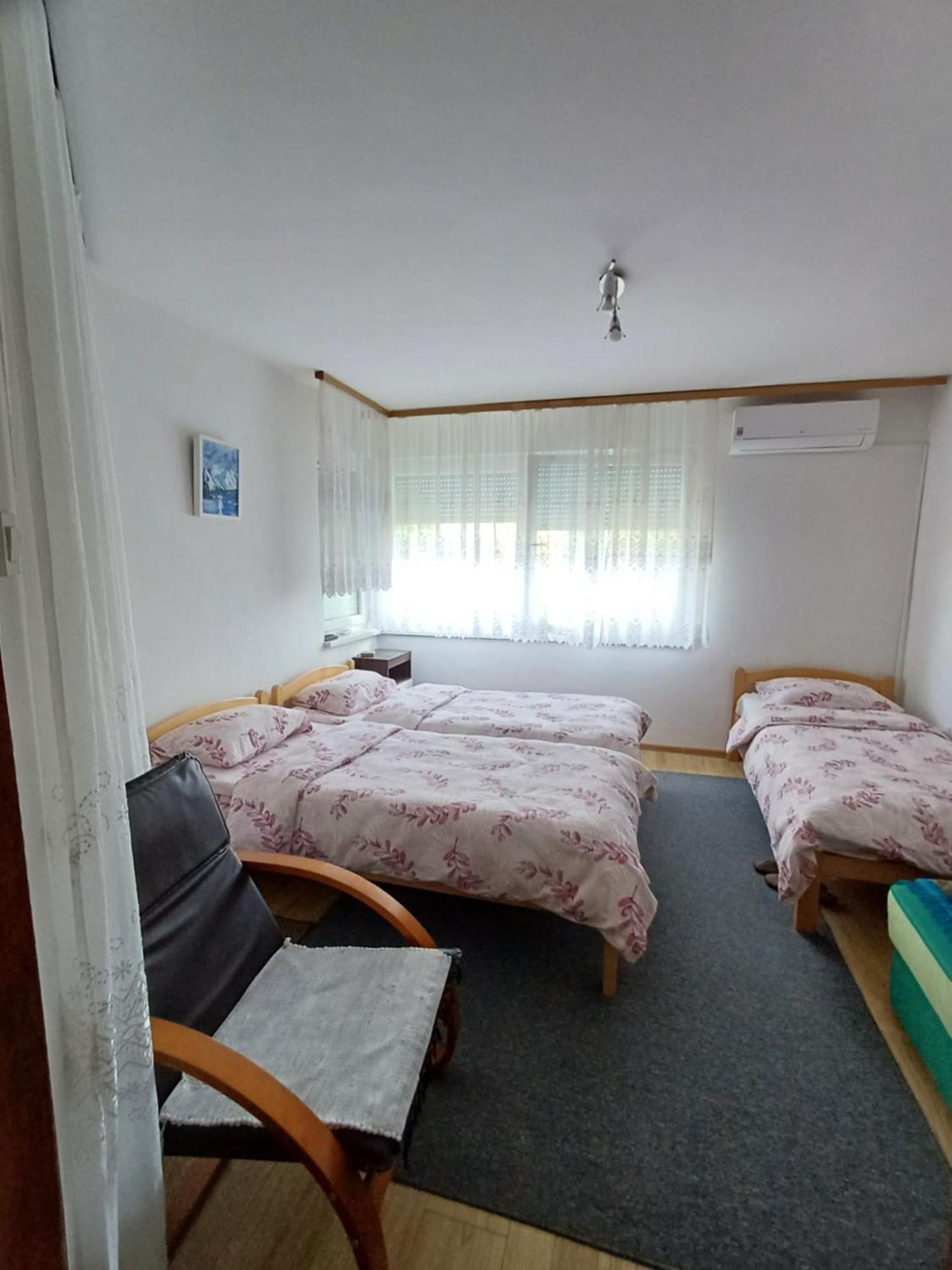 Apartments Lela Bihać Quarto foto